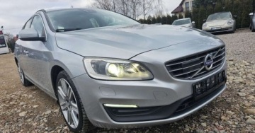 Volvo V60 I 2016 Volvo V60 2.0 Moc 240 KM benzyna - GAZ 2.0 Benzyna 240KM, zdjęcie 9