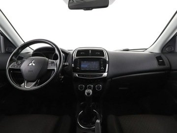 Mitsubishi ASX I SUV Facelifting 2015 1.6 117KM 2016 Mitsubishi ASX Diamant Edition lift grzane fotele, zdjęcie 14