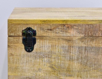 Колониальный сундук, массив дерева манго, Индия.