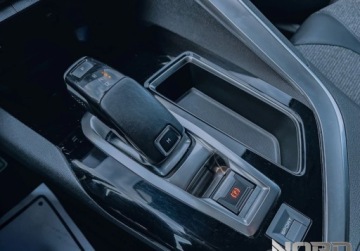 Peugeot 3008 II Crossover 1.2 PureTech 130KM 2018 Peugeot 3008 Bezwypadkowy, FV23, Automat, Allure, KredytowanieLeasing, gw., zdjęcie 22