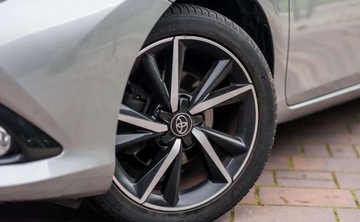 Toyota Auris II Touring Sports Facelifting 1.2 D-4T 116KM 2018 Toyota Auris Toyota Auris 1.2 Turbo Design Edition 1.2 Benzyna 116KM, zdjęcie 10