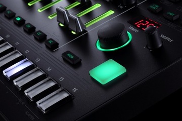 ДРАМ-МАШИНА Roland TR-8S за 24 часа