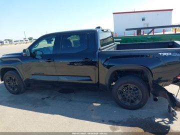 Toyota Tundra II 2024 Toyota Tundra Limited 2024 3.4l 3.4 Benzyna 389KM, zdjęcie 2