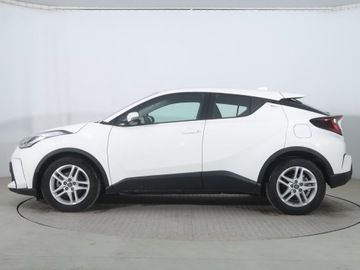 Toyota C-HR I Crossover Facelifting 1.8 Hybrid 122KM 2022 Toyota C-HR 1.8 Hybrid, Serwis ASO, Automat, zdjęcie 2