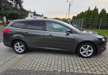 Ford Focus III Kombi Facelifting 1.0 EcoBoost 125KM 2018 Ford Focus Benzyna 125KM, zdjęcie 13
