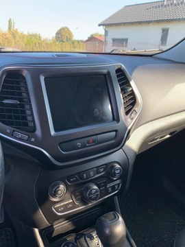 Jeep Cherokee V Terenowy 3.2 V6 272KM 2018 JEEP CHEROKEE TRAILHAWK ELITE 3.2 benzyna, 272KM, 2018r, zdjęcie 15