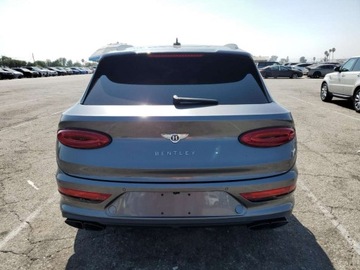 Bentley Bentayga 2024 Bentley Bentayga 2024 4.0l 4.0 Benzyna 542KM, zdjęcie 2