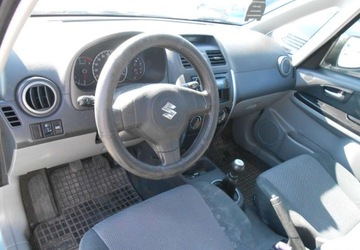 Suzuki SX4 I Hatchback 1.5 i 16V 100KM 2008 Suzuki SX4 Suzuki SX4 I 1.5 BENZYNA 100 KM 1.5 Benzyna 100KM, zdjęcie 10