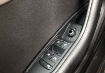 Audi A4 B9 Limousine Facelifting 2.0 35 TFSI 150KM 2023 Audi A4 Limousine A4 35 TFSI mHEV Automat Vat Marza Salon PL Apple Ca, zdjęcie 28