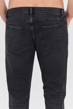 DIESEL Czarne jeansy D-strukt Slim 31