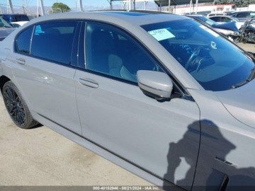 BMW Seria 7 G70 2022 BMW Seria 7 2022 BMW 7 Series 745e xDrive Plug-In Hybrid 3.0 280KM, zdjęcie 6