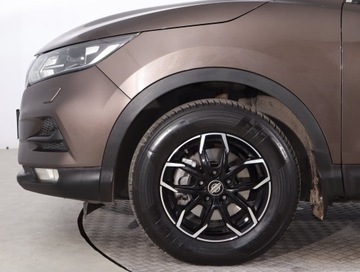 Nissan Qashqai II Crossover Facelifting 1.2 DiG-T 115KM 2018 Nissan Qashqai 1.2 DIG-T, Automat, Navi, Klima, zdjęcie 14