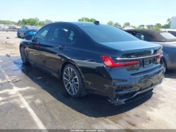 BMW Seria 7 G11-G12 2021 BMW Seria 7 750I XDrive 2021 4.4 Benzyna 523KM, zdjęcie 2