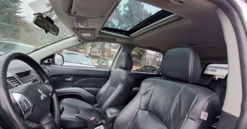 Mitsubishi Outlander II 2.0 DID DOHC 140KM 2007 Mitsubishi Outlander 2.0 di-d 140KM 4WD 7osobowy 2.0 Diesel 140KM, zdjęcie 18