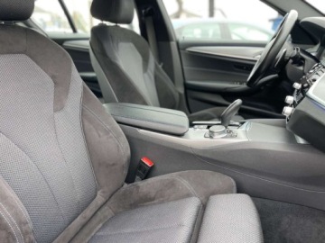 BMW Seria 5 G30-G31 Limuzyna 520d 190KM 2020 BMW Seria 5 520d x-Drive M-Sport Salon Polska Bezwypadkowy 2.0 Diesel, zdjęcie 22