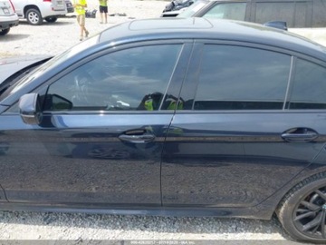 BMW Seria 5 G30-G31 2022 BMW Seria 5 M550i xDrive 2022 4.4l 4.4 Benzyna 523KM, zdjęcie 2