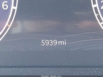 Jeep Grand Cherokee V 2024 Jeep Grand Cherokee Limited 2024 3.6l 3.6 Benzyna 293KM, zdjęcie 11