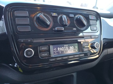 Volkswagen up! Hatchback 5d 1.0 MPI 60KM 2014 Volkswagen up! 1.0 mpi move up! 5D, 60KM,klimatyz, zdjęcie 13