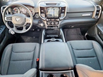  RAM 1500 Lone Star 2022 5.7L 5.7 Benzyna 395KM, zdjęcie 8