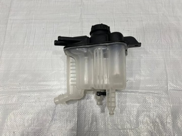 LAND ROVER DISCOVERY SPORT P300E NÁDOBKA VYROVNÁVACÍ VODY K8D2-8K218