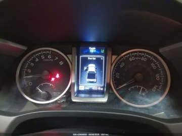 Toyota Tacoma II 2022 Toyota Tacoma 2022 Toyota Tacoma 4WD SR Double Cab 5 Bed V6 3.5 Benzyna, zdjęcie 11