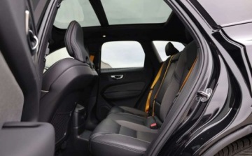 Volvo XC60 II Crossover Plug-In Facelifting 2.0 T8 455KM 2022 Volvo XC 60 Volvo XC 60 T8 AWD Polestar Engineered 2.0 Hybryda Plug-in, zdjęcie 18