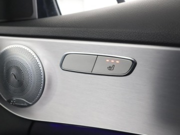 Mercedes Klasa C W205 Kombi Facelifting HYBRYDA 2.0 300 de 306KM 2020 Mercedes C 300 FV23% PHEV multi beam LED, zdjęcie 37