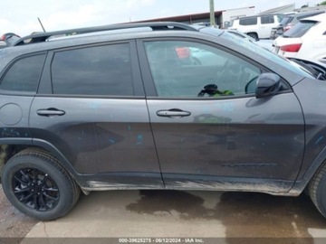 Jeep Cherokee V 2023 Jeep Cherokee ALTITUDE, 2023r., 4x4, 2.4L 2.4 Benzyna 180KM, zdjęcie 4