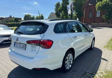 Fiat Tipo II Station Wagon 1.6 MultiJet 120KM 2017 Fiat Tipo Fiat Tipo Kombi 1.6 MultiJet DCT Lounge 1.6 Diesel 120KM, zdjęcie 4