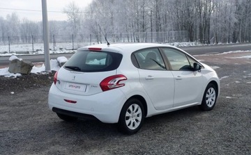 Peugeot 208 I Hatchback 3d 1.0 VTI 68KM 2014 Peugeot 208 1.0VTi 68KM Klima Niski przebieg Zero korozji Oryginalne szyby, zdjęcie 17