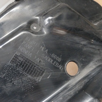 5614 Наполнитель бокового картера Левый 01-11 Honda Goldwing GL 1800