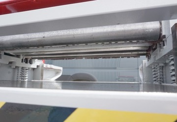 ТОЛЩИНОСТРУГОВЫЙ СТАНОК ТОЛЩИНЫ 60 ВАЛ: 610 мм Двигатель: 4 кВт