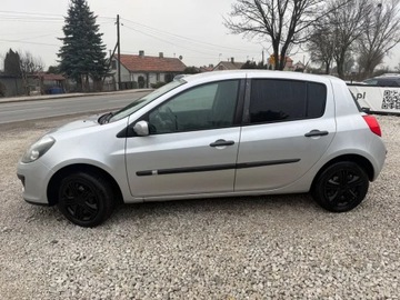 Renault Clio III Hatchback 5d 1.2 i 16V 75KM 2007 RENAULT CLIO 1.2 75 PS 4cylindry stan Bdb klima 5-Drzwiowy, zdjęcie 3