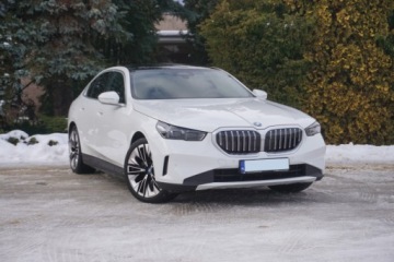BMW Seria 5 G90-91 2023 BMW Seria 5 1rej. 2024 sDrive PHEV 2.0 Hybryda 190KM, zdjęcie 2