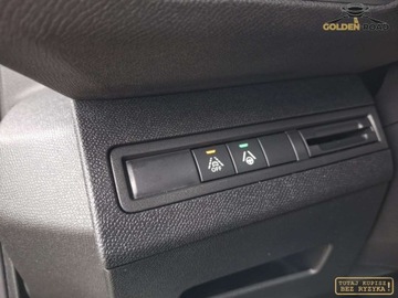 Peugeot 3008 II Crossover Facelifting  1.5 BlueHDi 130KM 2021 Peugeot 3008 1,5 hdi GT LINE alcantara kamera alu oplacony 1.5 Diesel, zdjęcie 23