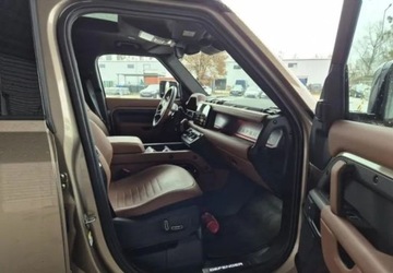 Land Rover Defender IV (L663) 90 5.0P V8 525KM 2025 Land Rover Defender Defender MY25.5 4.4P V8 635 PS AWD Auto 110 OCTA 5.0, zdjęcie 7