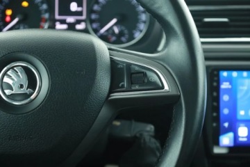 Skoda Rapid II Spaceback 1.6 TDI 115KM 2015 Skoda Rapid Spaceback 1.6 TDI, Salon Polska, zdjęcie 14