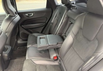 Volvo XC60 II Crossover D4 190KM 2019 Volvo XC 60 Volvo XC 60 D4 R-Design 2.0 Diesel 190KM, zdjęcie 34