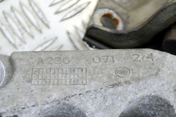 CITROEN JUMPER MK3 FURGON PRAVÁ STRANA DRŽÁKY MOTORU 1367173080 2.2DIES