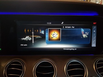 Mercedes Klasa E W213 Limuzyna 2.0 200 211KM 2017 Mercedes E 350 E PLUG-IN HYBRID AUT 2017Rok, zdjęcie 21