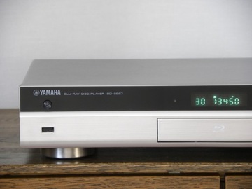 YAMAHA BD-S667 титан – проигрыватель Blu-ray/DVD/CD