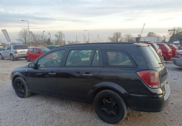 Opel Astra J Sports Tourer 1.7 CDTI ECOTEC 125KM 2011 Opel Astra Opel Astra 1.7 Diesel 125KM, zdjęcie 2