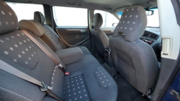 Volvo V70 II 2.4 140KM 2005 Volvo V70 2,4 BENZYNA NIEZNISZCZALNY SZWEDZKI LOS 2.4 Benzyna 140KM, zdjęcie 16