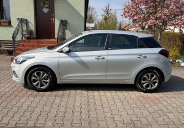 Hyundai i20 II Hatchback 5d Facelifting 1.0 T-GDi 100KM 2020 Hyundai i20 1.0T 100KM KLIMA Tempomat As. Pasa Bezwypadkowy Super stan, zdjęcie 1