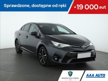 Toyota Avensis III Sedan Facelifting 2015 2.0 D-4D 143KM 2018 Toyota Avensis 2.0 D-4D, Salon Polska, Serwis ASO