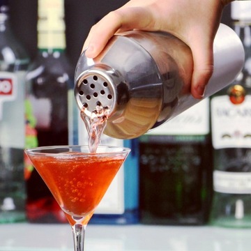 БАРМЕННЫЙ ШЕЙКЕР ДЛЯ НАПИТКОВ СТАЛЬНОЙ ШЕЙКЕР СТЕКЛЯННЫЙ M8890