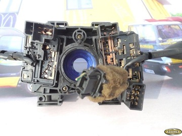 NISSAN MAXIMA 3.0 V6 96R - PŘEPÍNAČ KOMBINOVANÝ