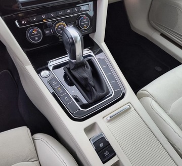 Volkswagen Passat B8 Variant 2.0 TSI BlueMotion Technology 220KM 2017 Volkswagen Passat 2.0 TSI 220KM Highline DSG, Salo, zdjęcie 21