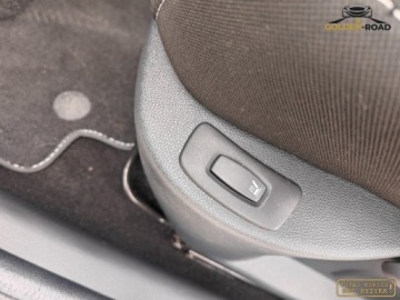 Renault Clio IV Grandtour Facelifting 0.9 TCe 90KM 2018 Renault Clio 0,9 TCE 90KM klima elektryka navi grz.fot.usb. oplacony 90KM, zdjęcie 13