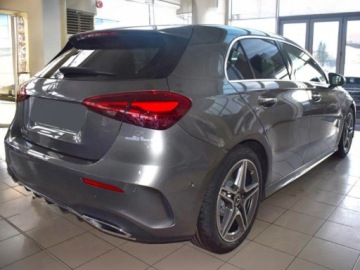 Mercedes Klasa A W177/V177 Hatchback Facelifting 1.3 200 163KM 2025 MERCEDES-BENZ A Klasa 200 AMG Line 1.3 (163KM) 2025, zdjęcie 3